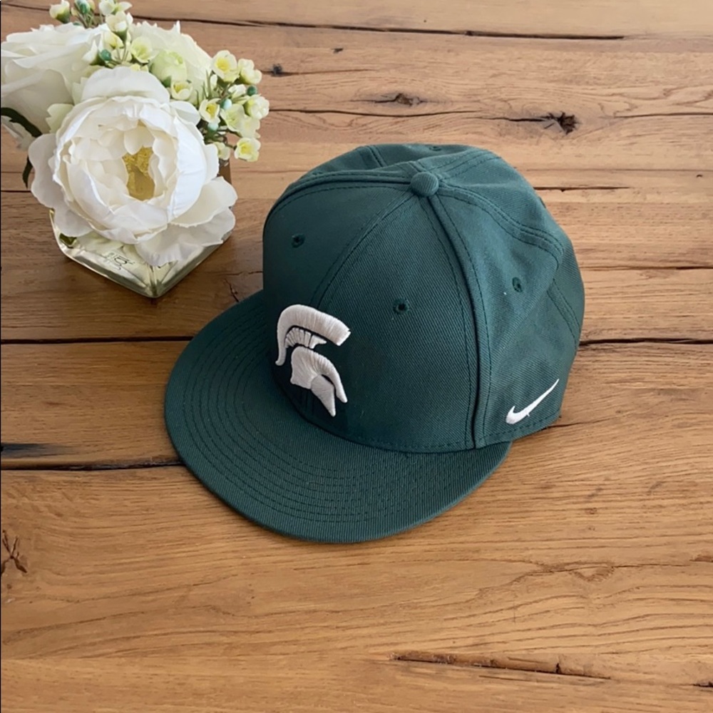 Nike adjustable Michigan State flat back hat NWT